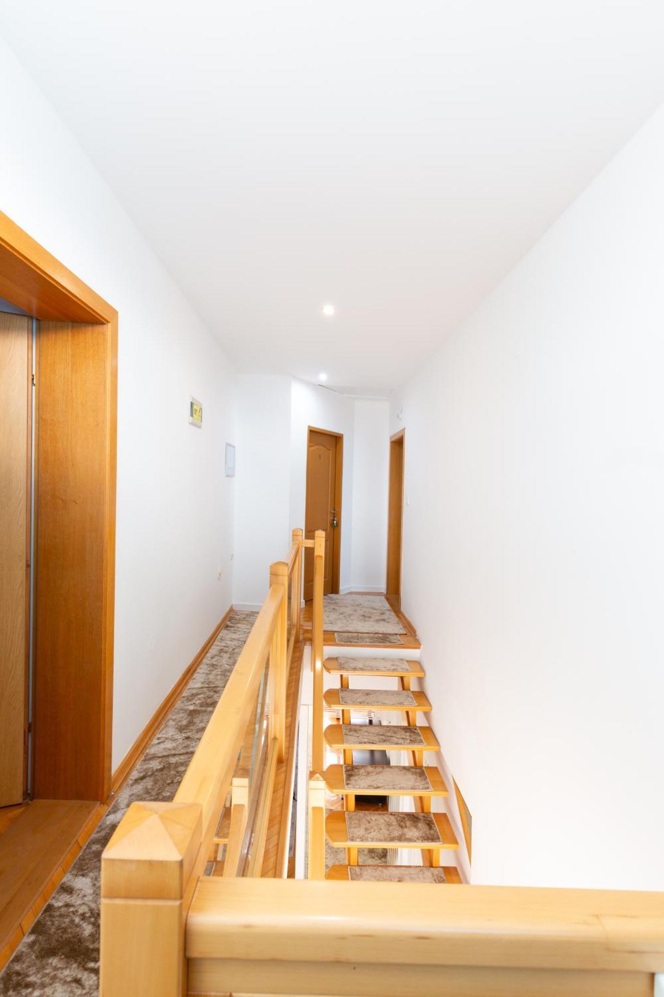 Evergreen Apartments Високо Экстерьер фото