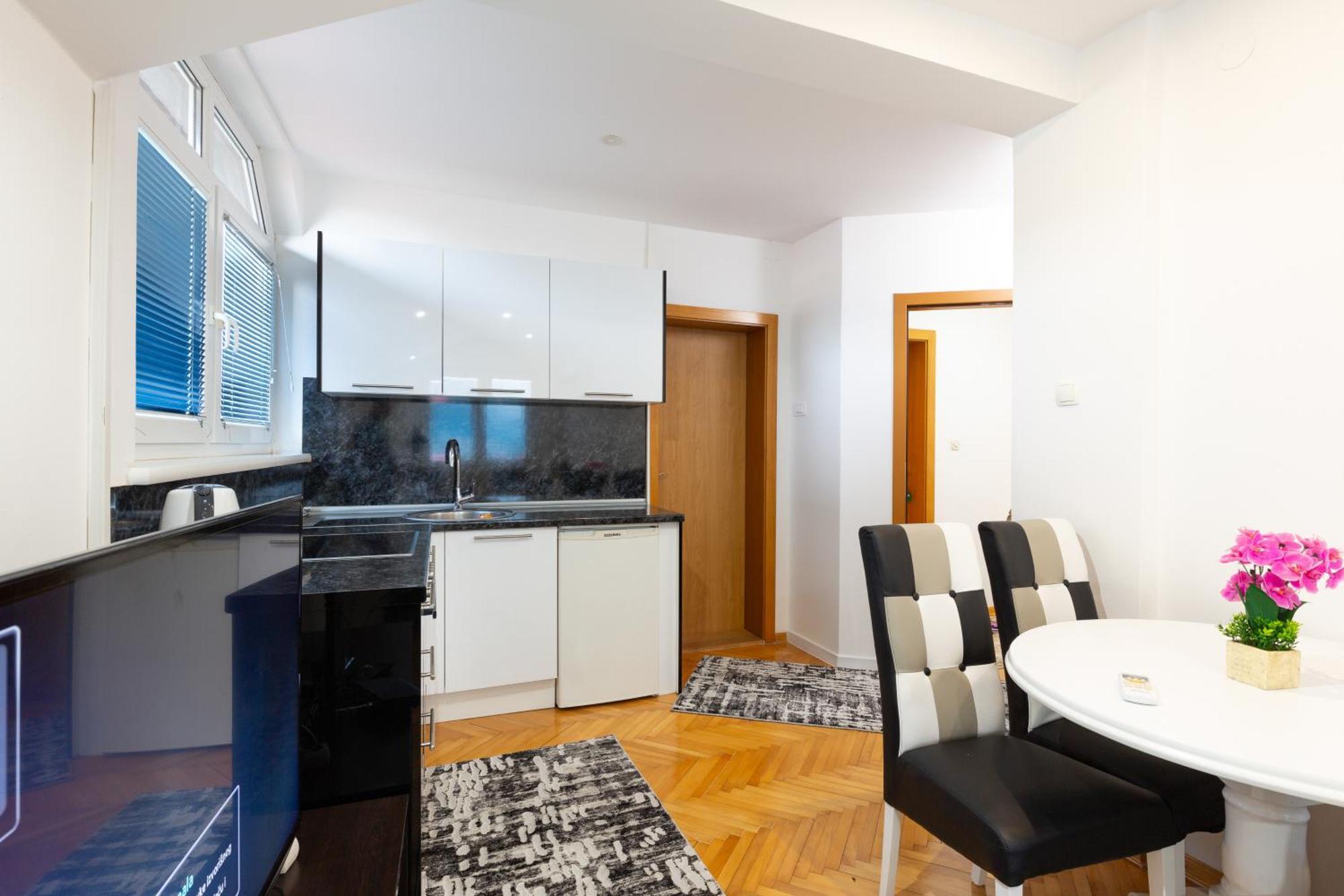Evergreen Apartments Високо Экстерьер фото