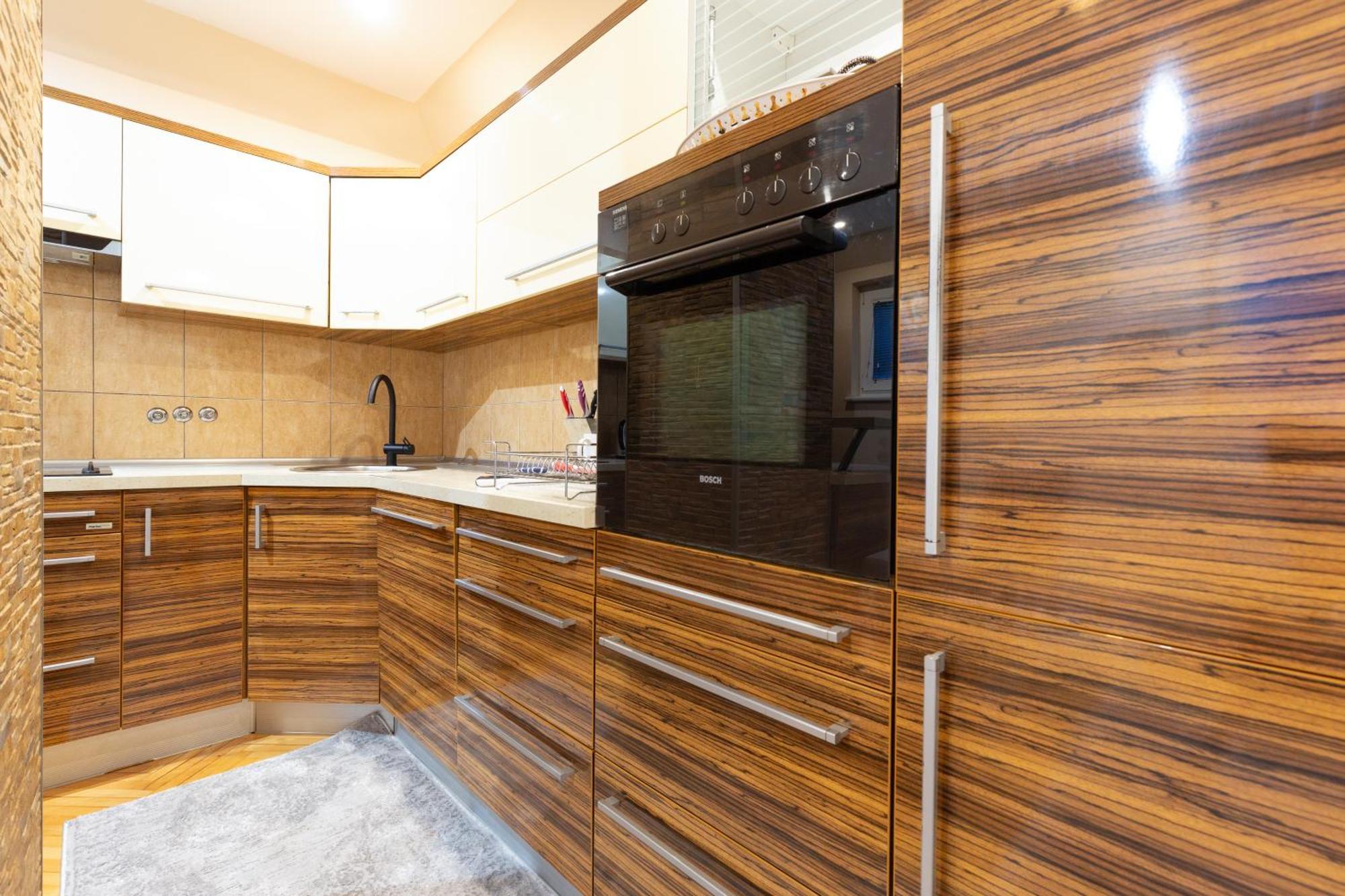Evergreen Apartments Високо Экстерьер фото